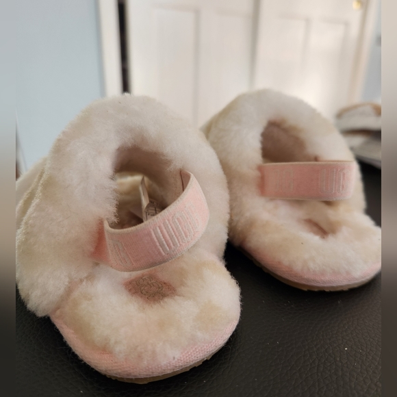 Baby size 4/5 UGG Fluff Yeah Slide Pink Leopard - Picture 5 of 6